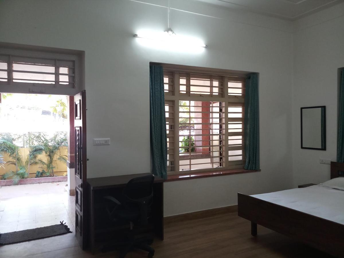 Srinekatan Heritage Villa Homestay Ахмедабад Екстер'єр фото