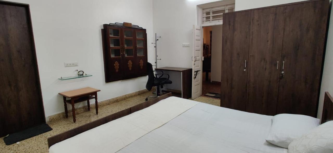 Srinekatan Heritage Villa Homestay Ахмедабад Екстер'єр фото