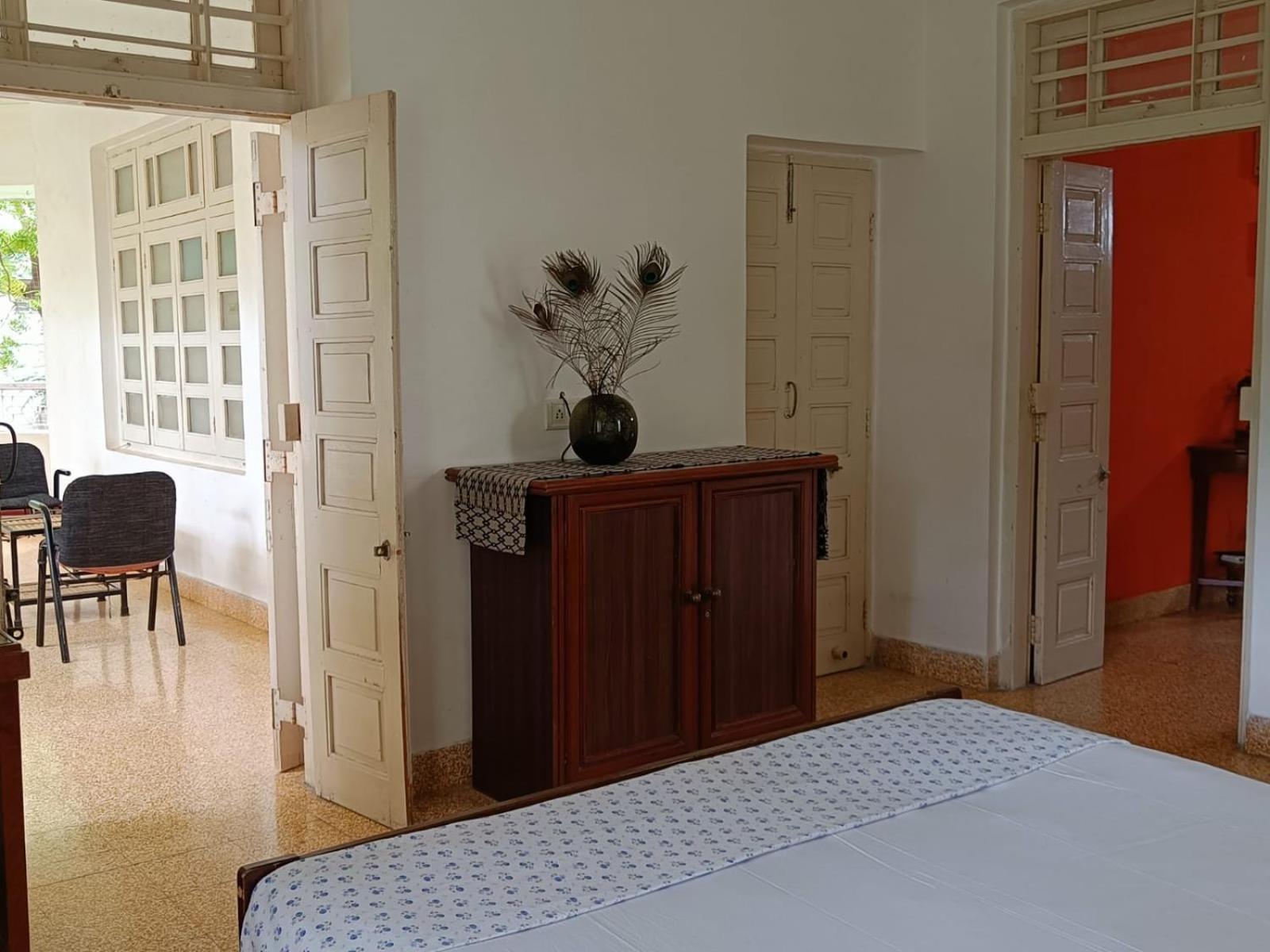 Srinekatan Heritage Villa Homestay Ахмедабад Екстер'єр фото